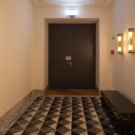 Flh Downtown Classic Luxus Daire